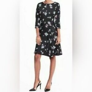 Banana Republic Pieced Watercolor Floral Knee Length Dress Black Purple Size 4